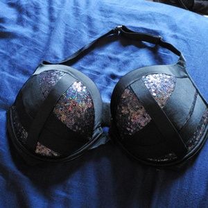 VS FashionShow very sexy pushup black halter 32DD